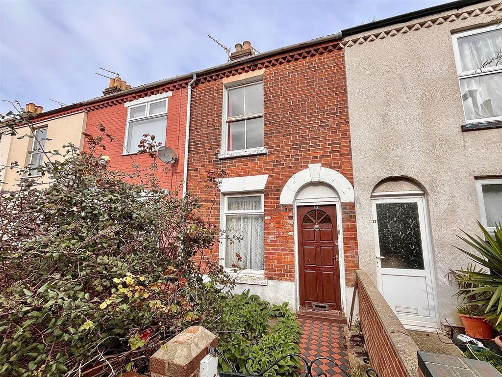 2 bed terraced house for sale in Winifred Road, Great Yarmouth NR31, £