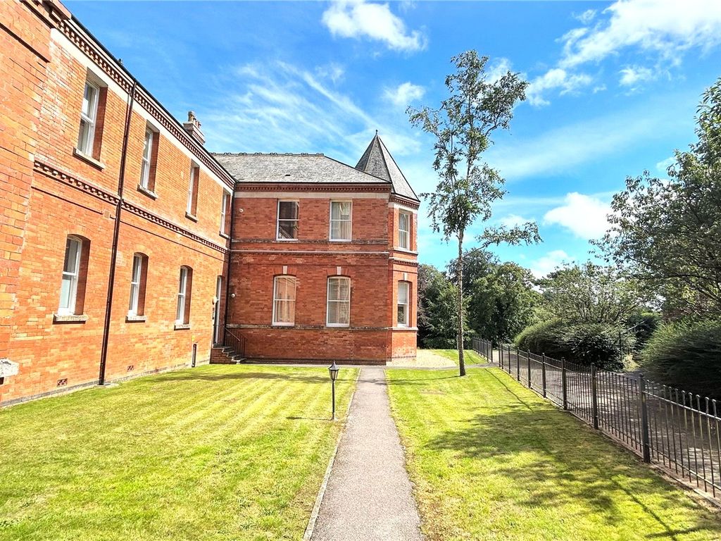 1 bed flat to rent in Greenwood House, Sherren Avenue, Charlton Down