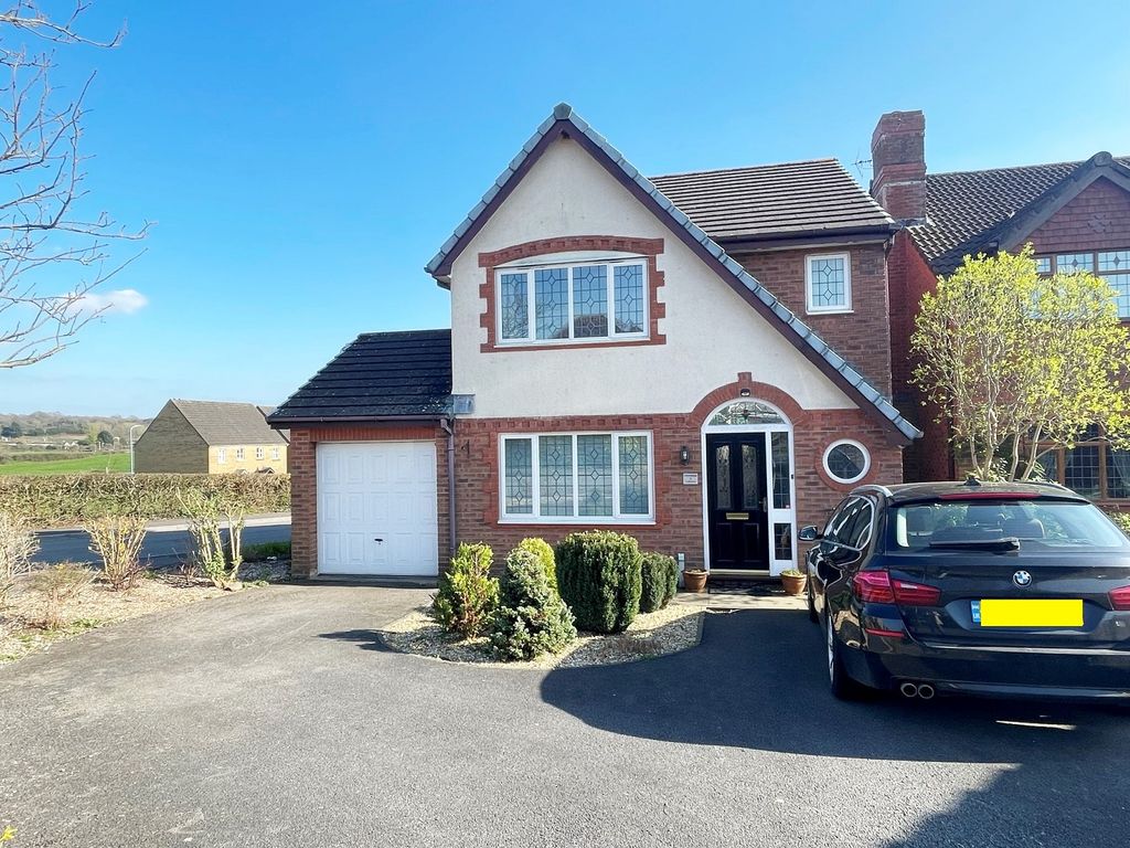 3 bed detached house for sale in The Meadows, Clos Aled, Caldicot NP26