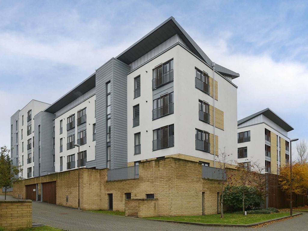 3 bed flat for sale in Kimmerghame Terrace, Fettes, Edinburgh EH4, £