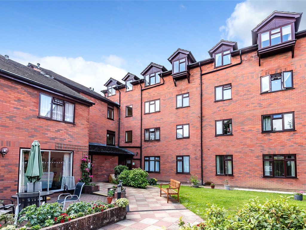 2 bed flat for sale in Summerlands Lodge, Farnborough Common, Orpington ...