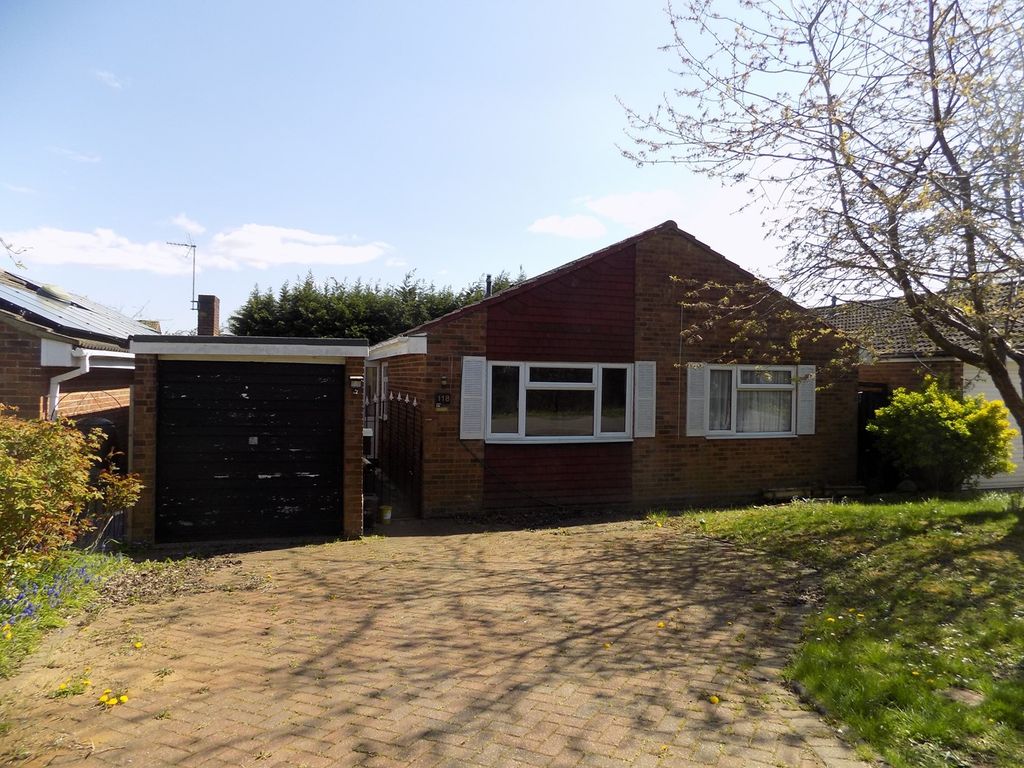 3 bed bungalow for sale in Derwent Road, Leighton Buzzard LU7 Zoopla