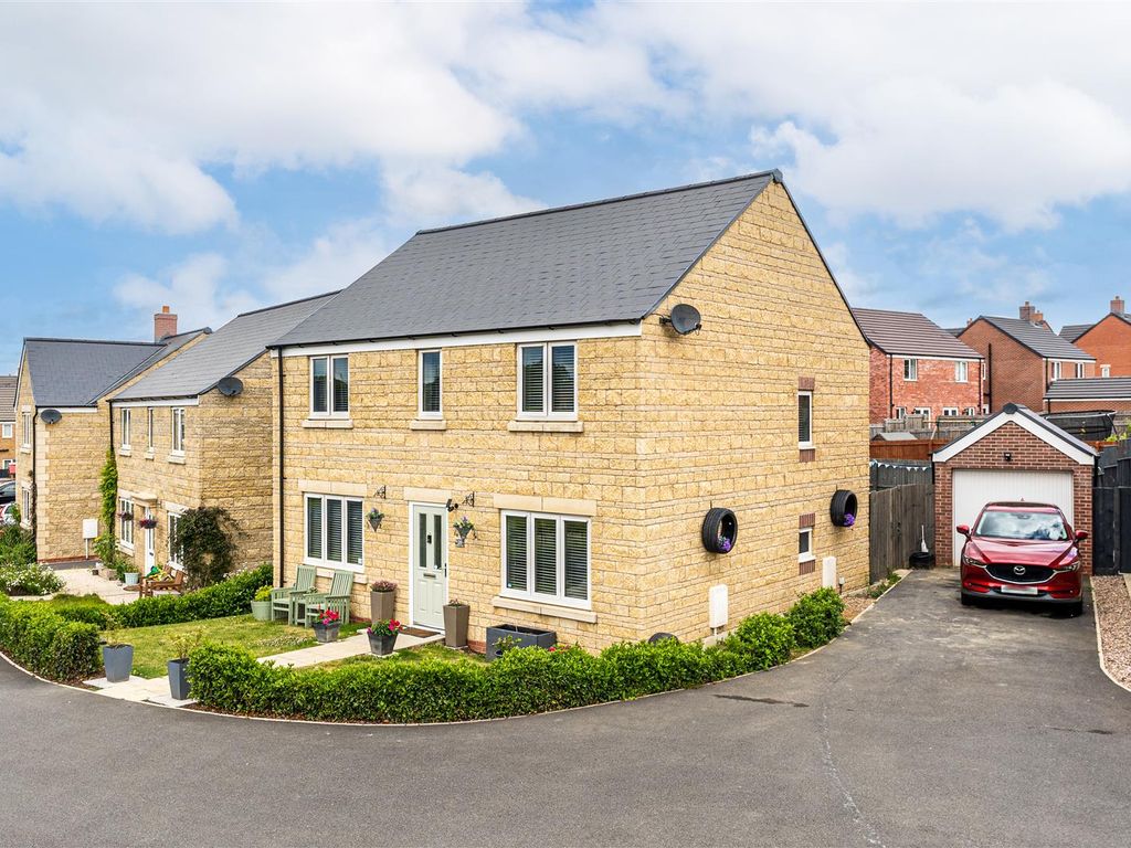 4 bed detached house for sale in Brigadier Way, Weldon, Corby NN17 Zoopla