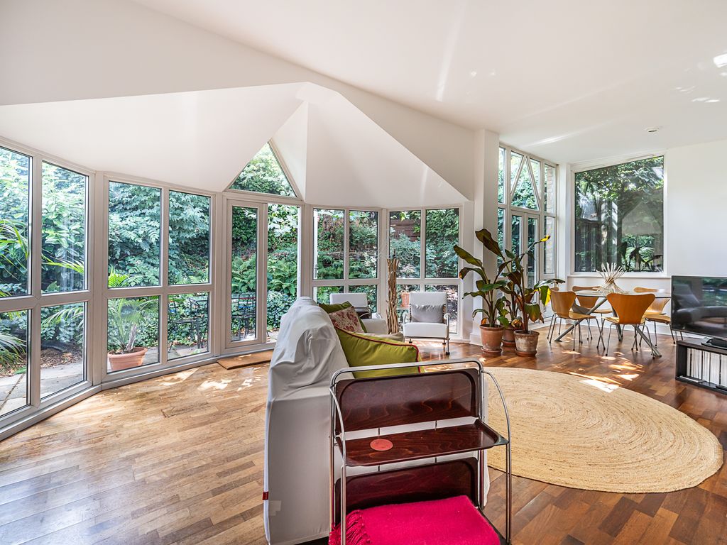 3 bed detached house for sale in Larkhall Rise, London SW4, £1,000,000