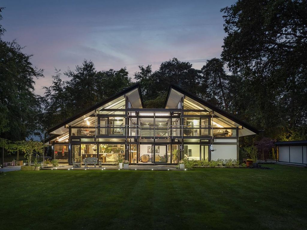 5 bed detached house to rent in Stoke Wood, Stoke Poges, Slough SL2, £