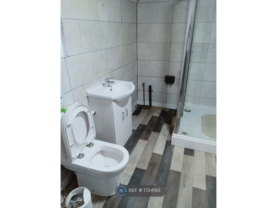 5 bed terraced house to rent in St Agnes Road, Doncaster DN4 Zoopla