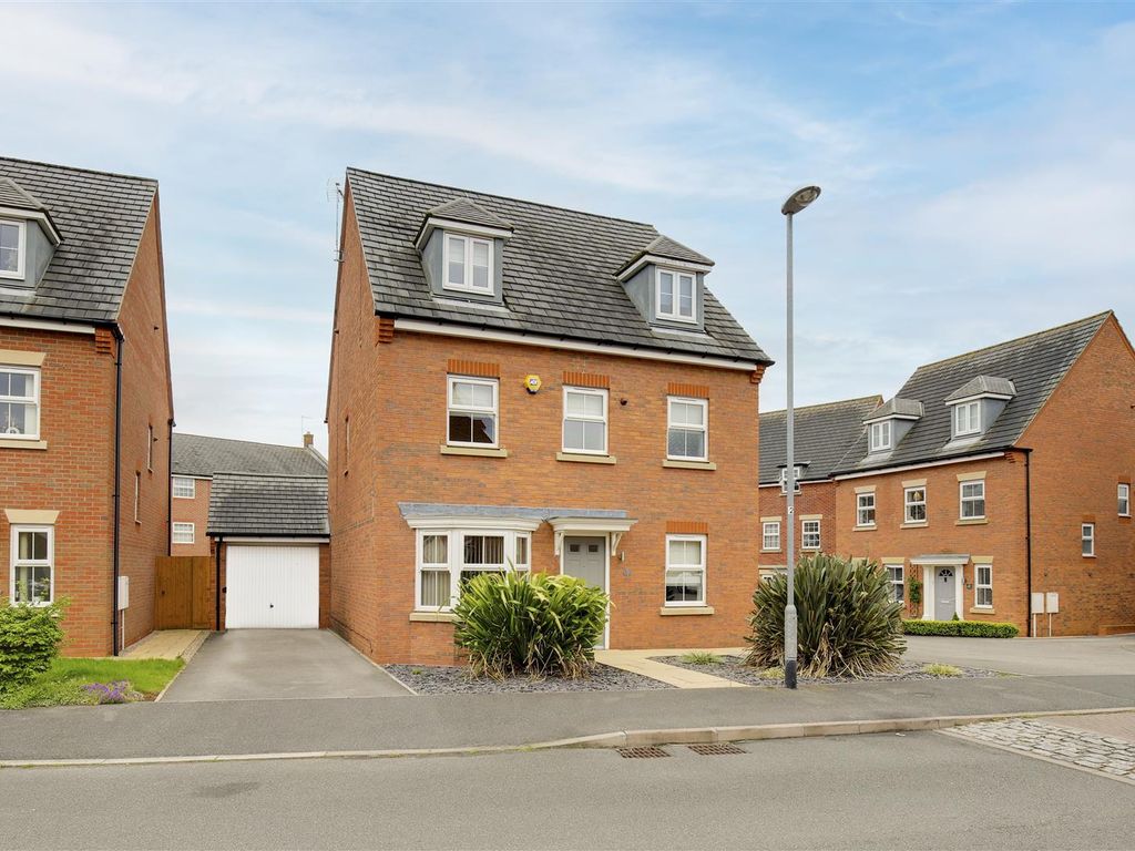 5 bed detached house for sale in Boxtree Avenue, Hucknall, Nottinghamshire NG15 Zoopla
