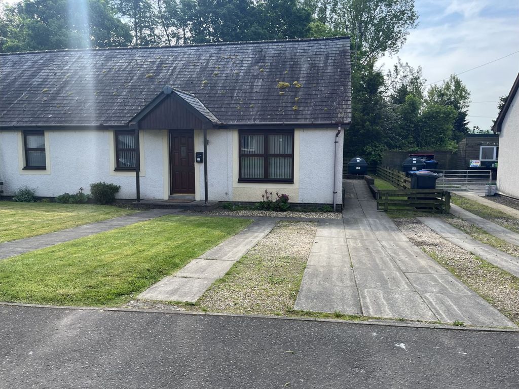 3 bed semidetached bungalow for sale in Mortonholm Road, Thornhill DG3