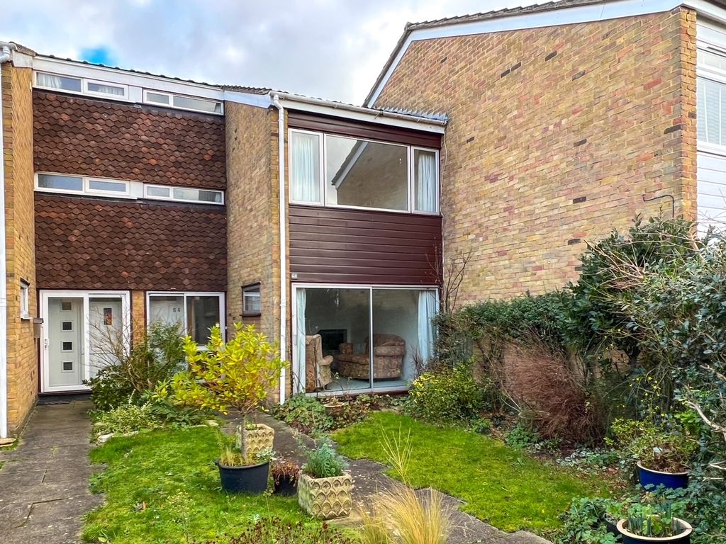 3 bed terraced house for sale in Buckingham Gardens, West Molesey KT8