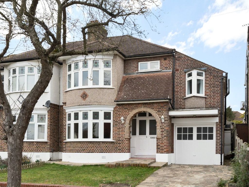 4 bed semidetached house for sale in Ventnor Drive, Totteridge, London