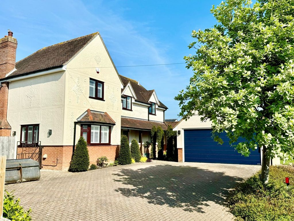 4 bed detached house for sale in Marks Hall Lane, White Roding, Dunmow CM6, £850,000 Zoopla