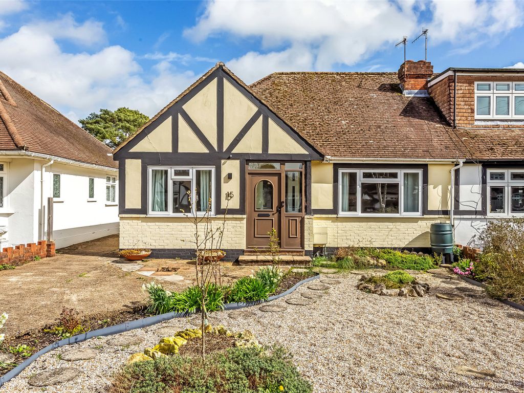 2 bed bungalow for sale in Hillside Gardens, Brockham, Betchworth