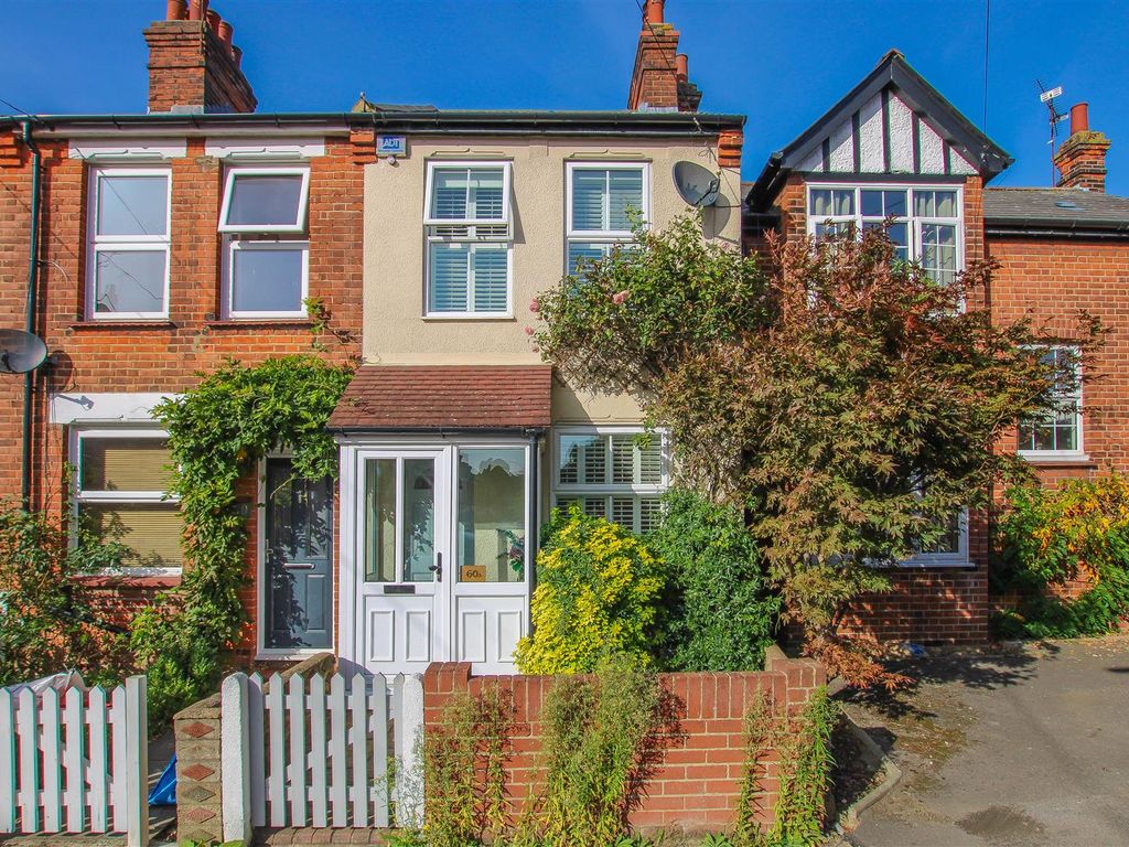 2 bed terraced house for sale in North Road Avenue, Brentwood CM14, £