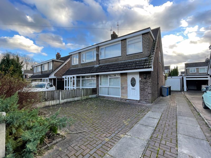 3 bed semidetached house for sale in Astbury Close, Altrincham WA15, £