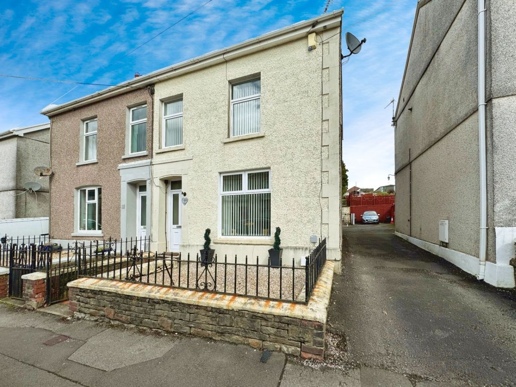 3 bed semidetached house for sale in James Street, Pontarddulais