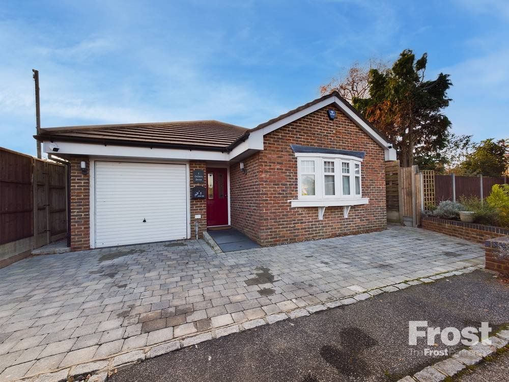 Ostlers Drive Ashford Middlesex TW15  