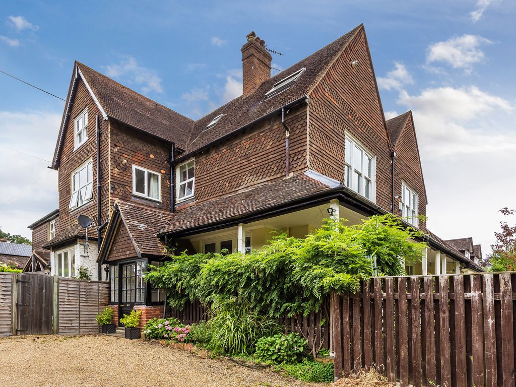 3 bed semidetached house for sale in Eastbourne Road, Blindley Heath