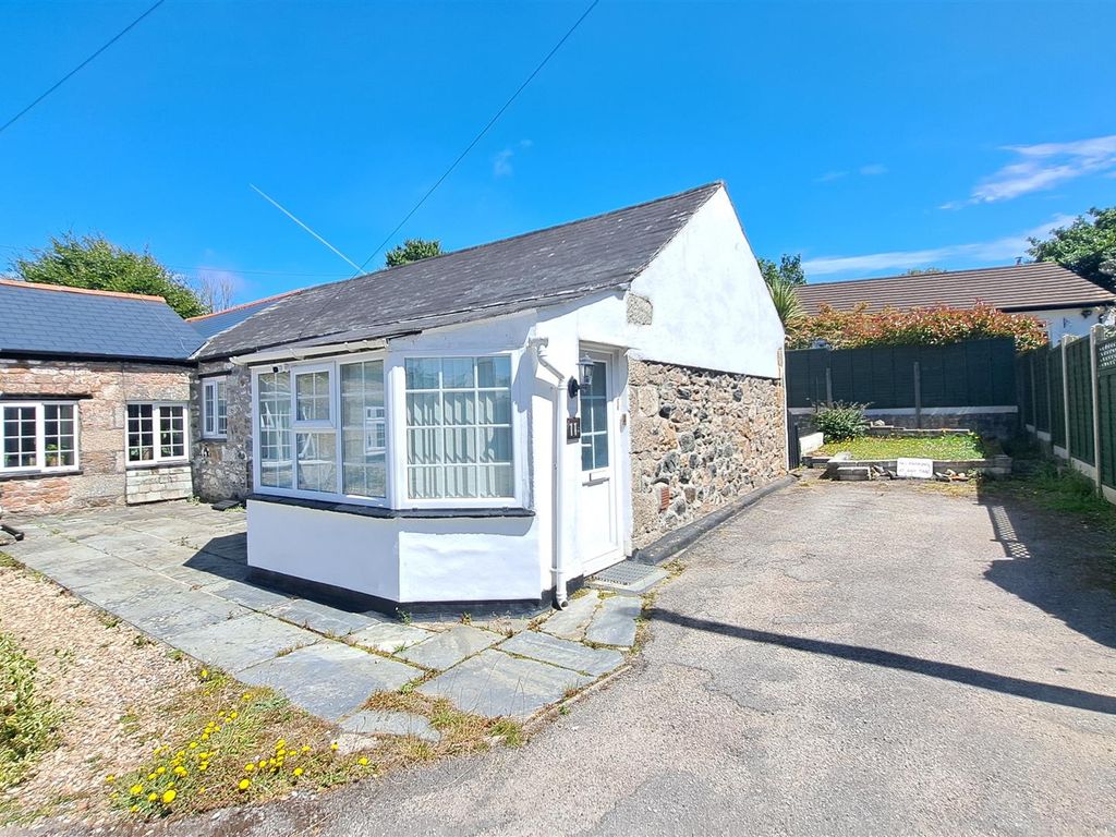 2 bed terraced bungalow for sale in Rosewarne Mews, Tehidy Road