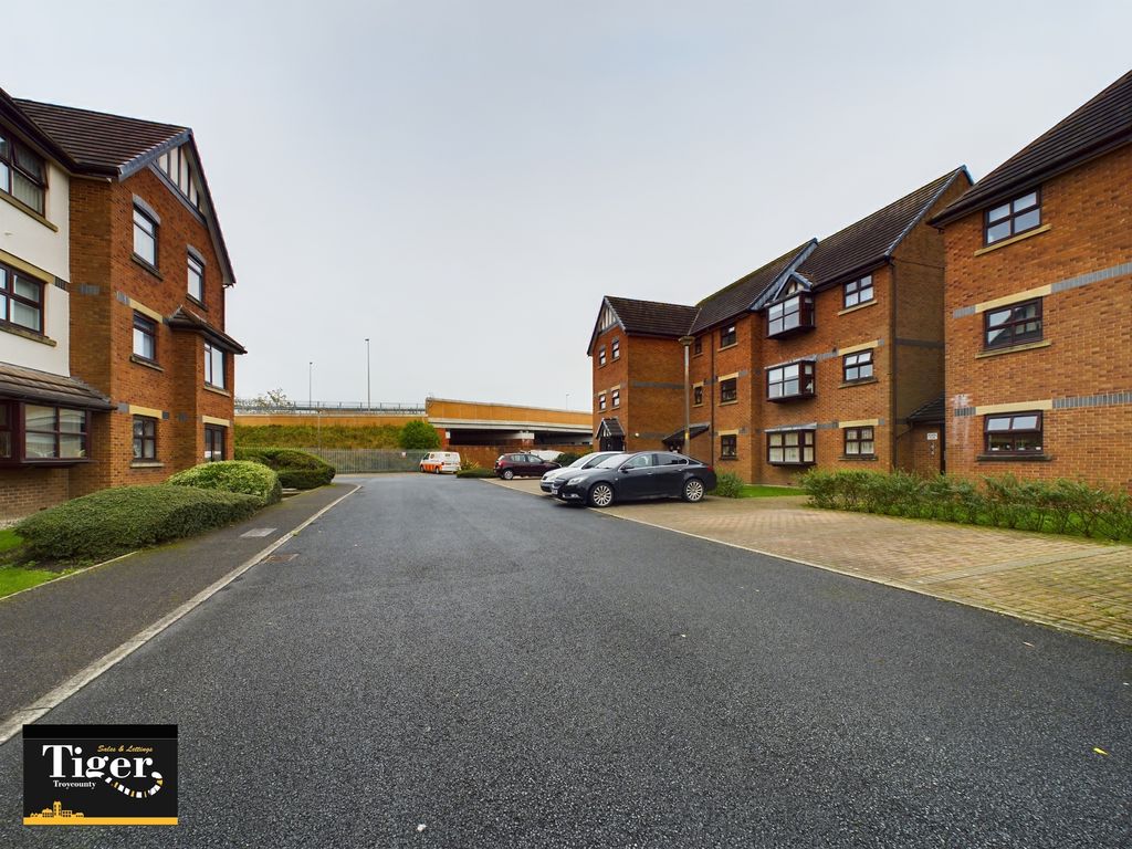 2 bed flat for sale in Bispham Road, Blackpool FY2, £75,000 Zoopla