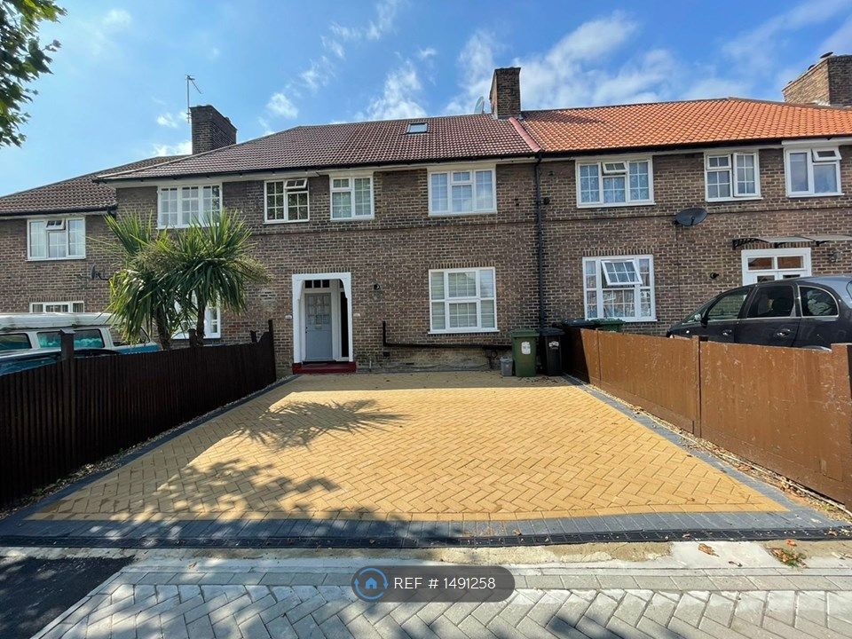 4 bed terraced house to rent in Downham Way, Bromley BR1 Zoopla