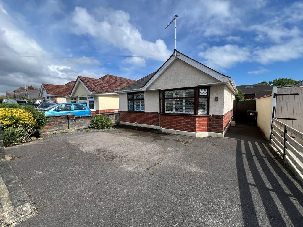 2 bed bungalow for sale in Mellstock Road, Oakdale, Poole BH15, £325,000 Zoopla