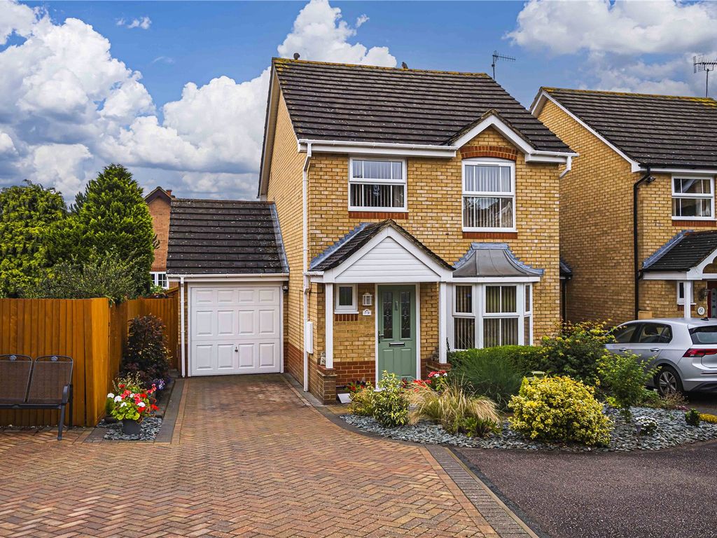 3 bed detached house for sale in Laureate Way, Gadebridge, Hemel