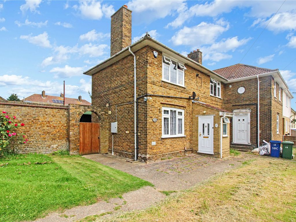 3 bed semidetached house for sale in Grovehurst Avenue, Kemsley