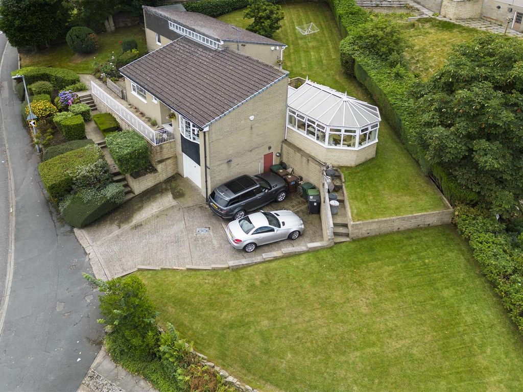 3 bed detached bungalow for sale in Hollingwood Lane, Horton Bank Top, Bradford BD7, £375,000