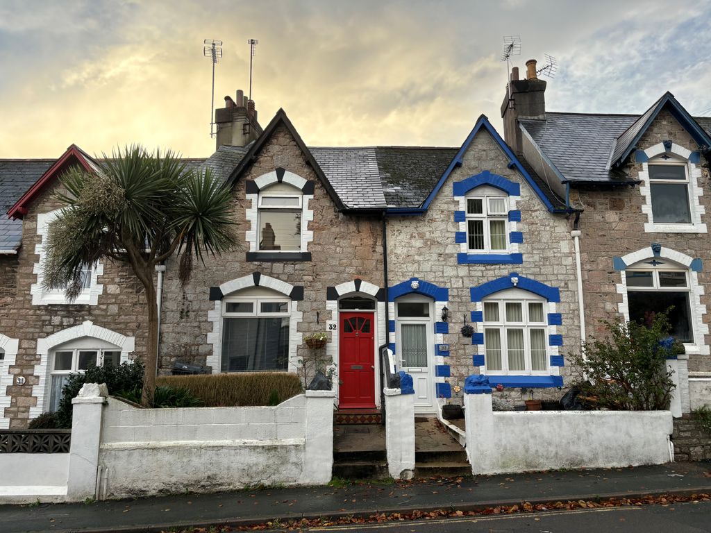 2 bed terraced house to rent in Road, Torquay TQ1, £950 pcm Zoopla