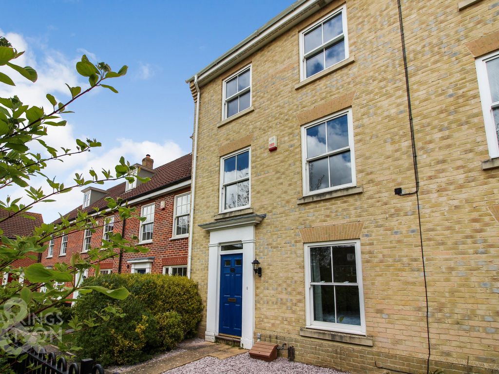 5 bed town house for sale in Bromedale Avenue, Mulbarton, Norwich NR14 Zoopla