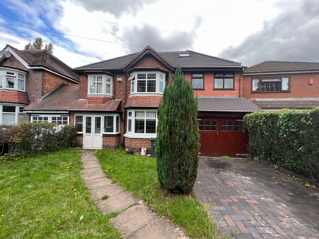 6 bed linkdetached house for sale in Philip Victor Road, Handsworth