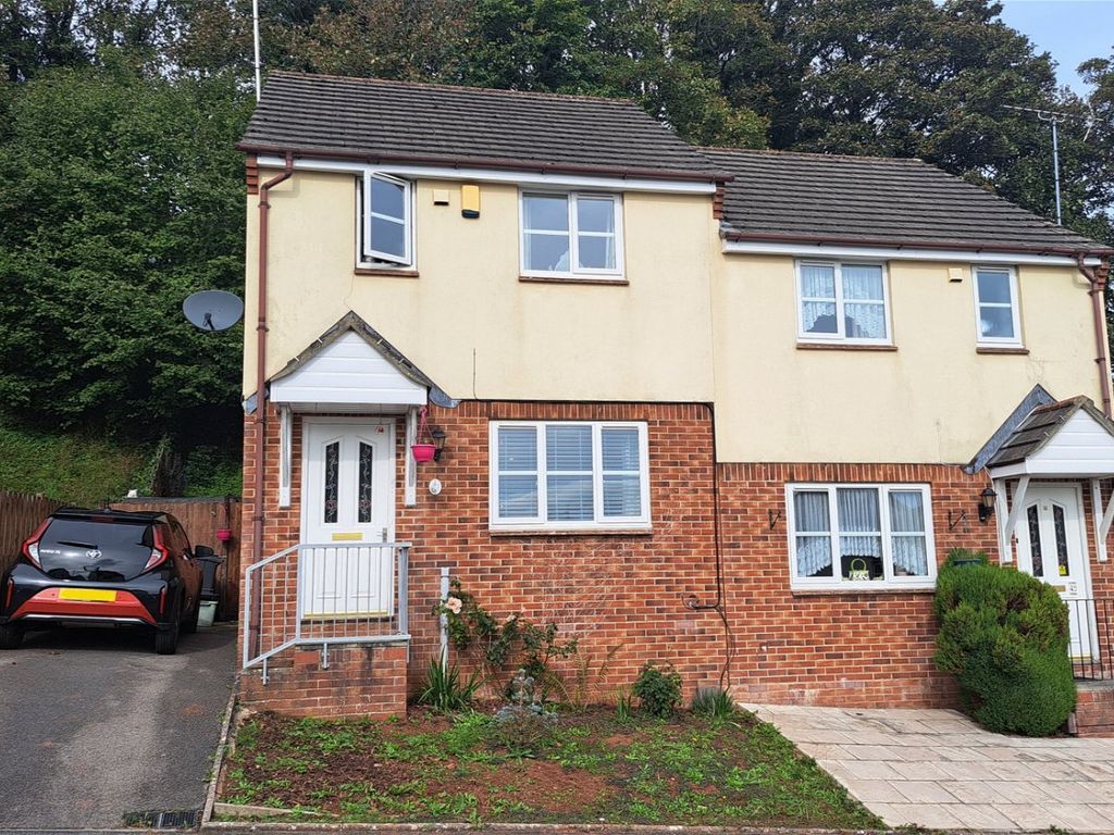 3 bed semidetached house for sale in Lindisfarne Way, Torquay TQ2, £