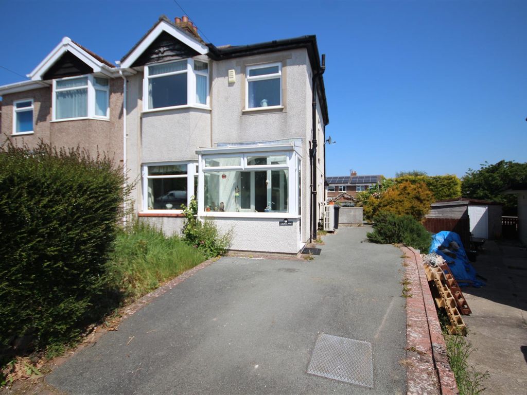 3 bed semidetached house for sale in Glyndwr Road, Llysfaen, Colwyn