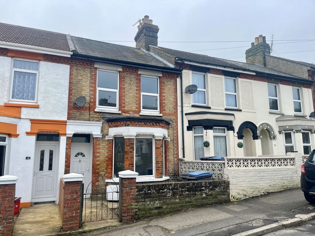 3 bed terraced house to rent in Eaton Road, Dover CT17, £1,150 pcm - Zoopla