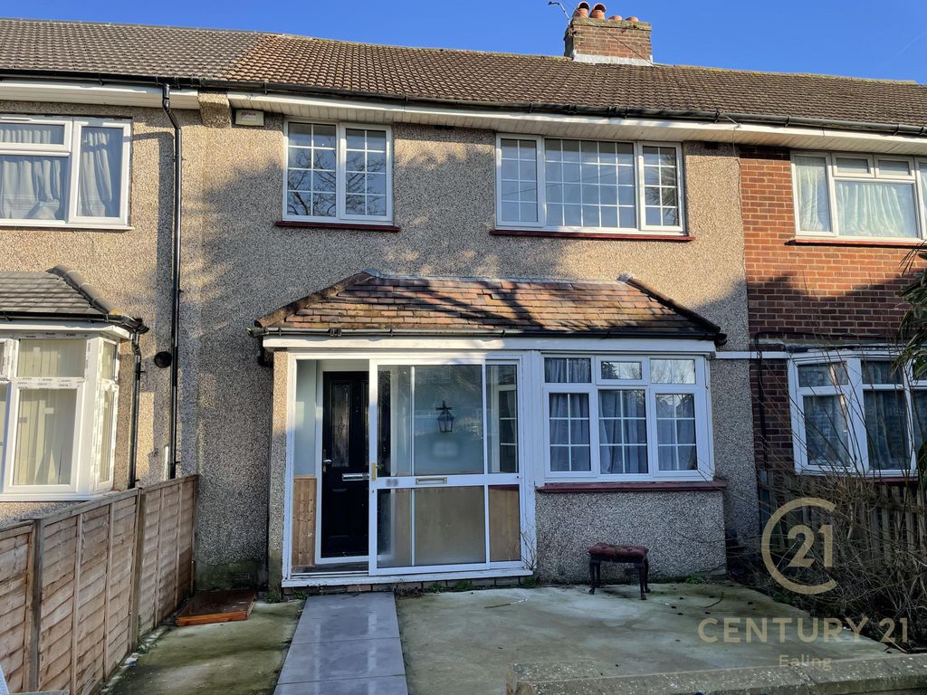 4 bed terraced house to rent in Rushdene Crescent, Northolt UB5 Zoopla