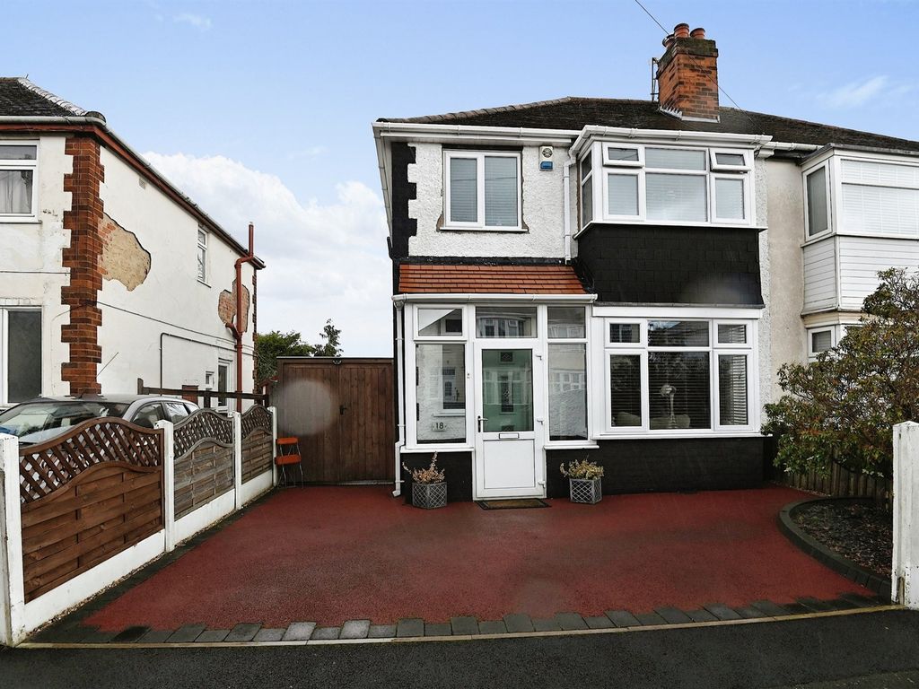 3 bed semidetached house for sale in Brackens Avenue, Alvaston, Derby