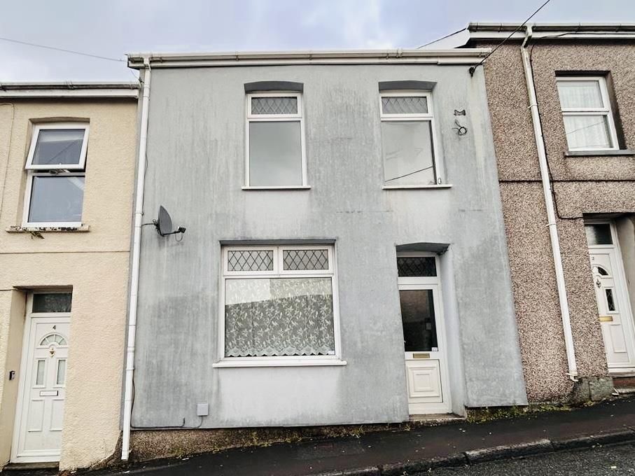 3 bed terraced house for sale in Park Place, Tumble, Llanelli SA14, £