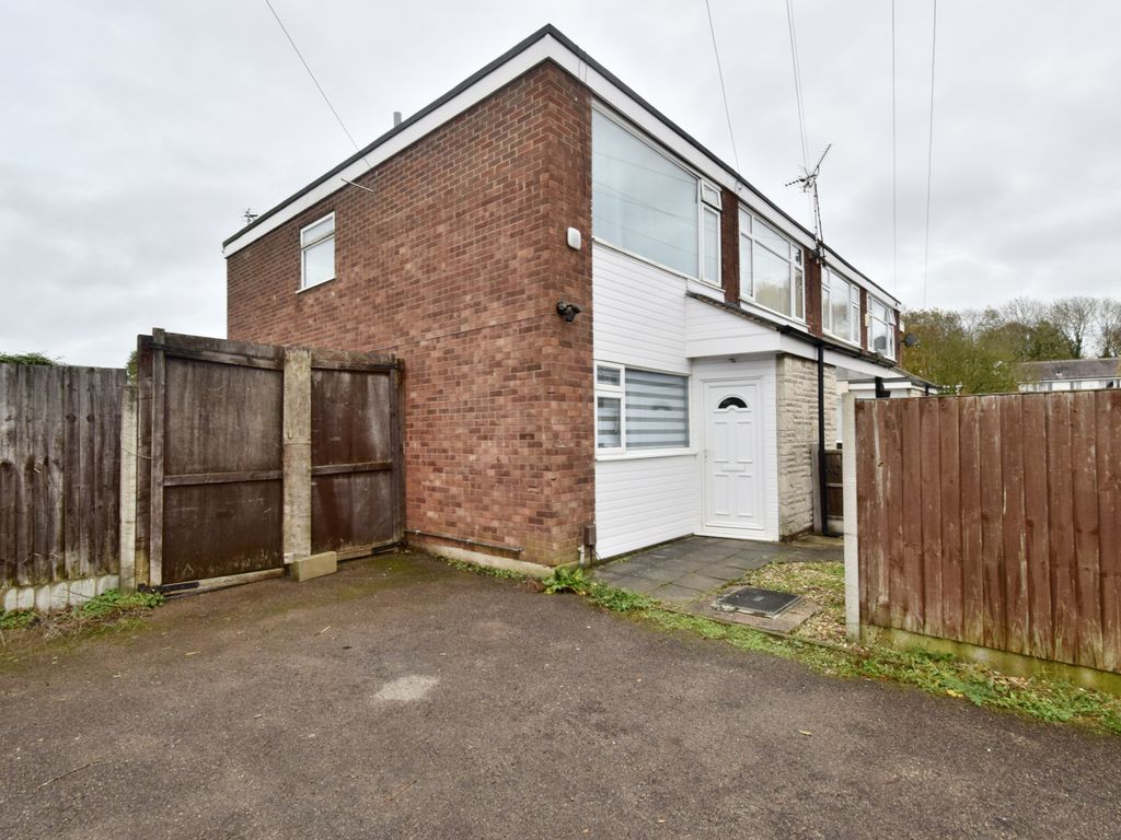 2 bed end terrace house for sale in Telford Way, Thurnby Lodge