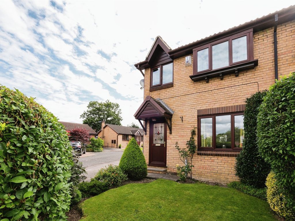 3 bed semidetached house for sale in Eskdale Croft, Guiseley, Leeds