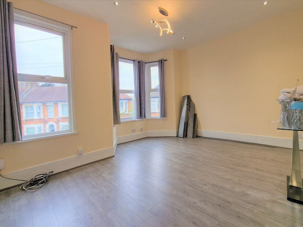 2 bed flat to rent in Northbrook Road, Cranbrook, Ilford IG1 Zoopla