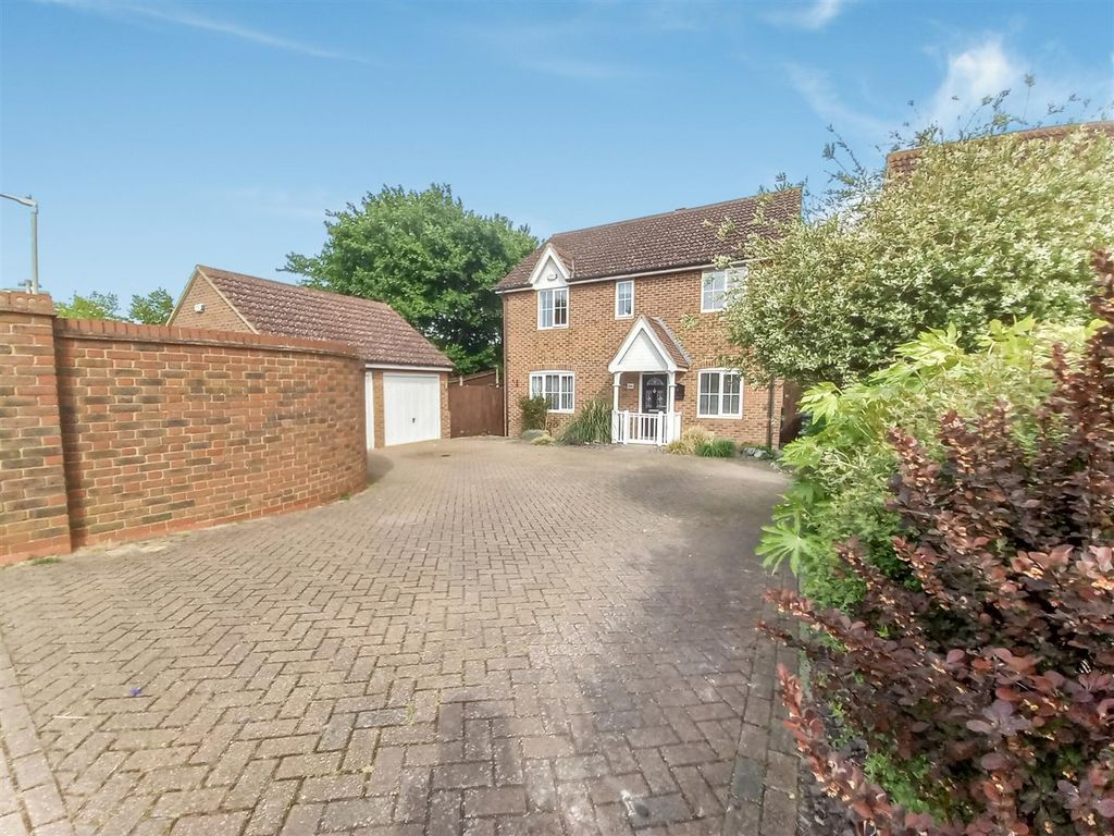 4 bed detached house for sale in Flamingo Drive, Herne Bay CT6 Zoopla