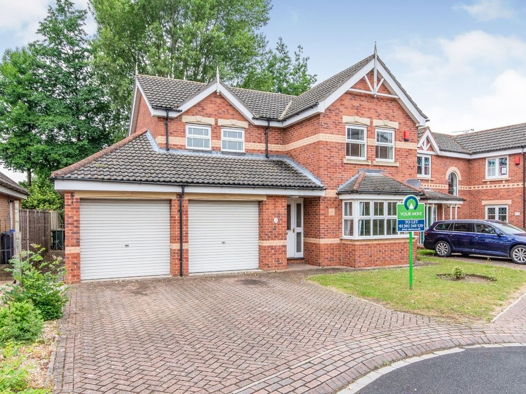 4 bed detached house to rent in Headingley Close, Kirk Sandall