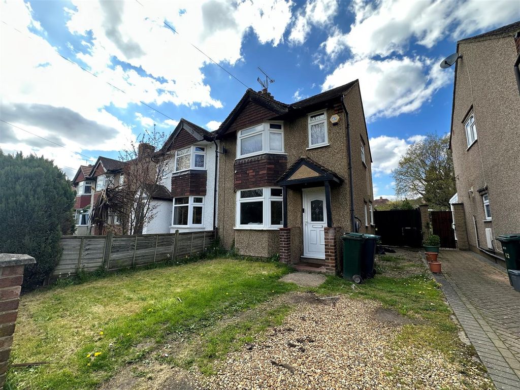 2 bed semidetached house for sale in Denham Way, Maple Cross