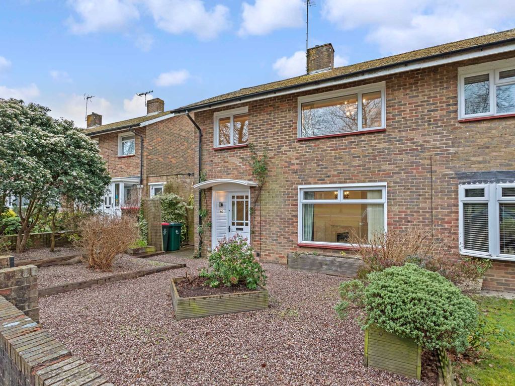 3 bed semidetached house for sale in Dower Walk, Gossops Green RH11