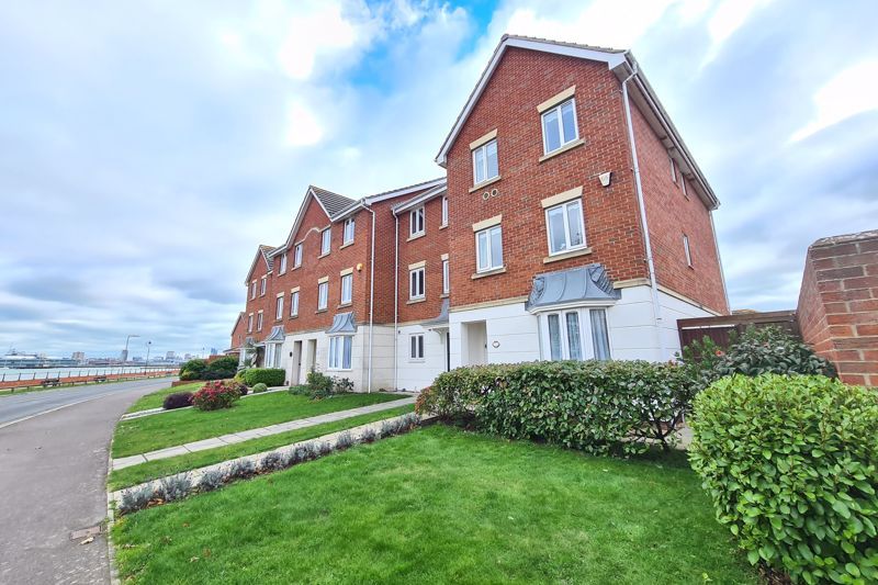 3 bed town house for sale in Heritage Way, Priddy's Hard, Gosport PO12
