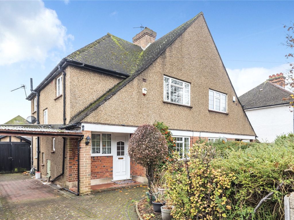 3 bed semidetached house for sale in Myrtle Avenue, Ruislip, Middlesex