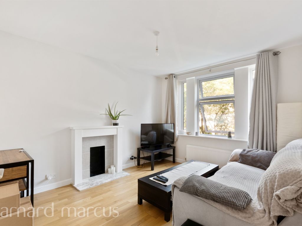 Rosemary Gardens SW14  