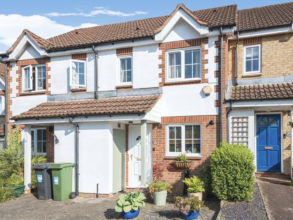 2 bed terraced house for sale in Highdowns, Hatch Warren, Basingstoke