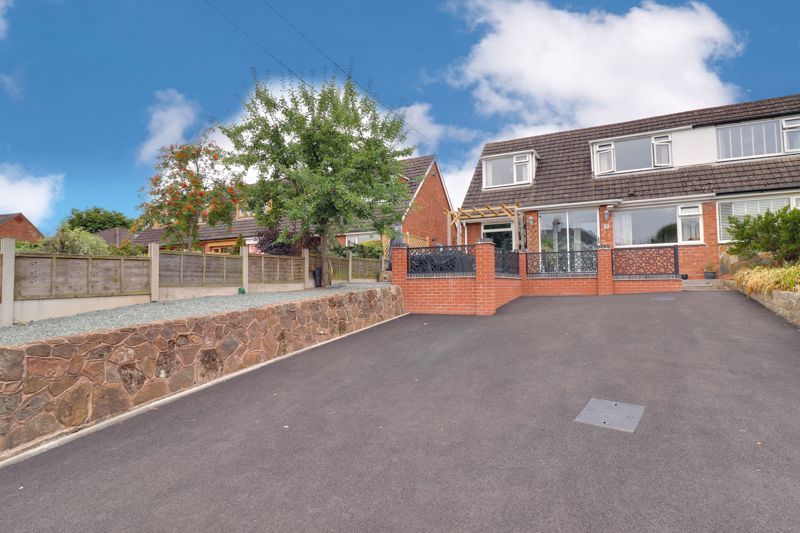 5 bed semidetached house for sale in Audmore Road, Gnosall, Stafford