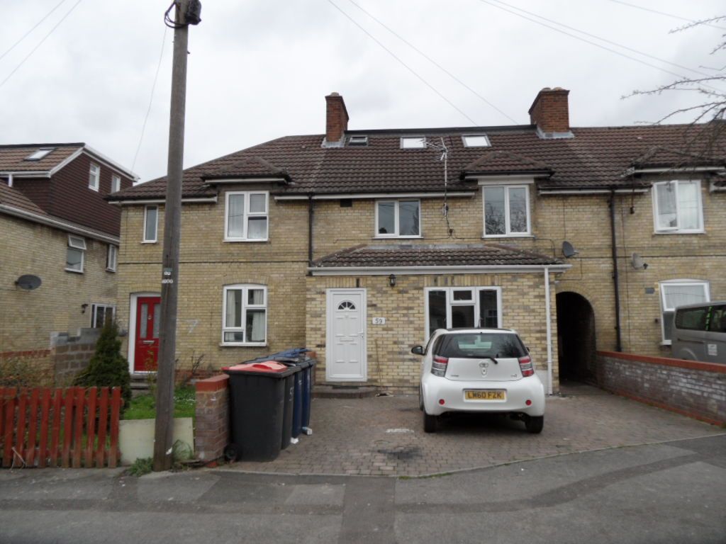 1 bed flat to rent in Darwin Drive, Cambridge CB4, £1,350 pcm Zoopla